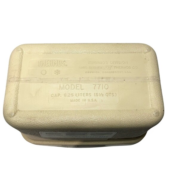 Vintage Thermos L'il SunPacker 6.5 Qt Burgundy Beach Pool Cooler Lock Lid USA - Picture 10 of 10